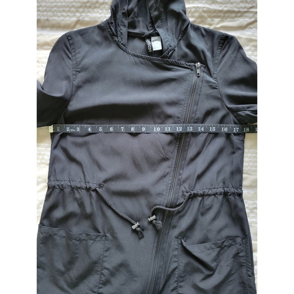 H&M (Divided) | Asymmetric Zip Hooded Jacket - Picture 10 of 11